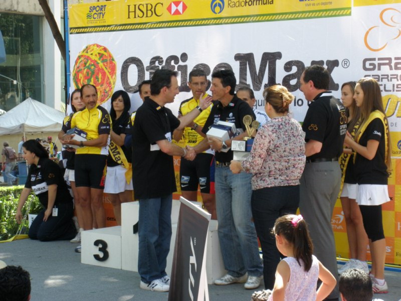 Eduardo Chozas 4&ordm; en la Carrera Oficce Max